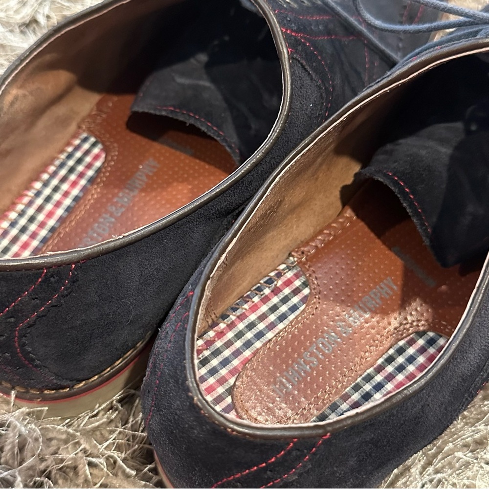 Johnston & Murphy Ellington Wingtip Dark Navy Suede Shoes - Picture 7 of 10